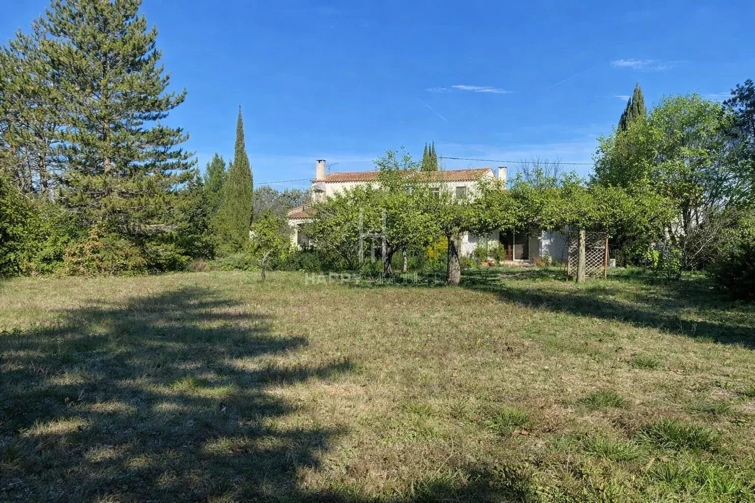 MEV - [Happy Immobilier] Maison Maussane 265m2 (3 maisons)